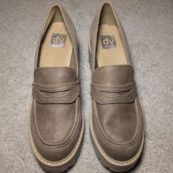 Dolce Vita Temecula Tan Faux Suede Platform Classic Chunky Heel Loafers Size 9.5 - Picture 2 of 10